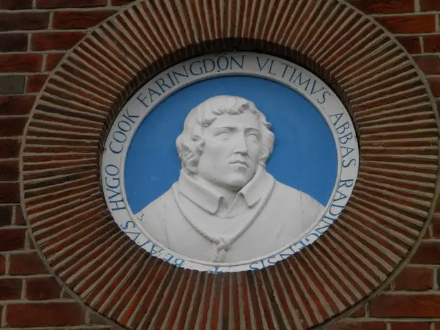 Hugh_Faringdon_plaque,_English_Martyrs_Church,_Liebenhood_Road,_Reading_-_geograph.org.uk_-_1769778