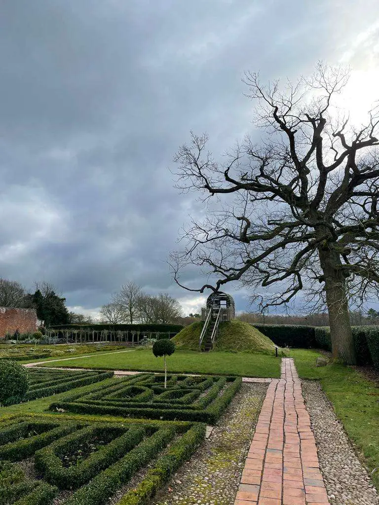 Garden arbour